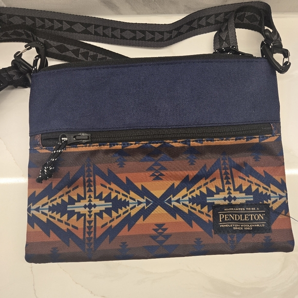 Pendleton Multicolor Sacoche Crossbody Bag - Picture 2 of 15